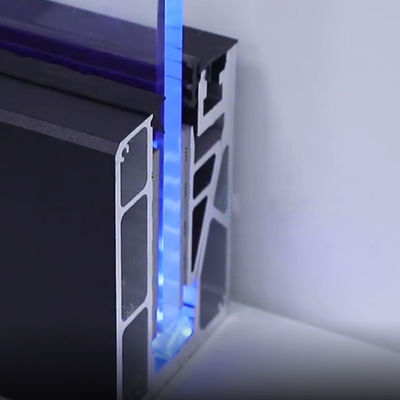 Đường rào thủy tinh nhựa nhôm Máy giáp kính ban công Đường rào thủy tinh LED Giá
