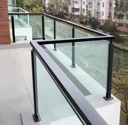 Thang cầu thang Balustrade Glass S.S 304 316 Aluminium Post Balcony Glass Railing Balusters Cột trụ
